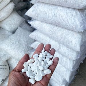 Sỏi trắng trang trí sân vườn